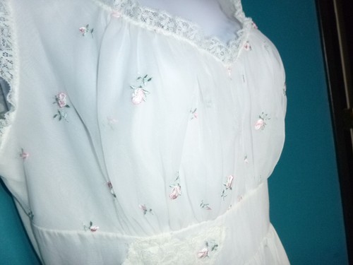 Vtg Sears White Cotton Goddess Style Nightgown Chiffon Bodice W/ Flowers Sz 36 - Picture 5 of 12