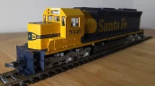 Kato 37-1711 HO gauge EMD SD45 Santa Fe livery - no.5426
