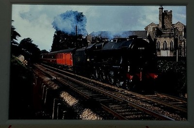 35 mm FARBSCHIENE Schlitten. BRM 474.  LMS   GRENADIER GUARDSMAN  6110. 1961.