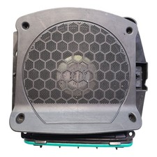 BMW G20 3er Subwoofer links 2622561