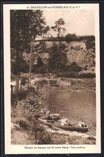 Old postcard Chatillon-en-Vendelais, departure by boat on the vast pond, Les rochers 