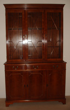 MULTIYORK PREMIER POLISHED YEW FINISH DISPLAY CABINET/SIDEBOARD