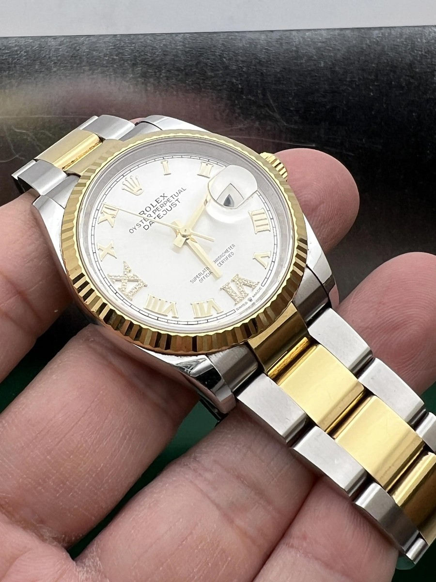 Rolex Datejust 36 126233 18K Two Tone VI IX 6/9 Silver Rolex Datejust 36 126233 18K Two Tone VI IX 6/9 Silver