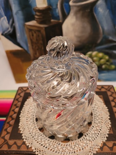 Vintage VOLUTE France Baccarat Crystal Covered Jar 5.5" tall - Picture 2 of 12