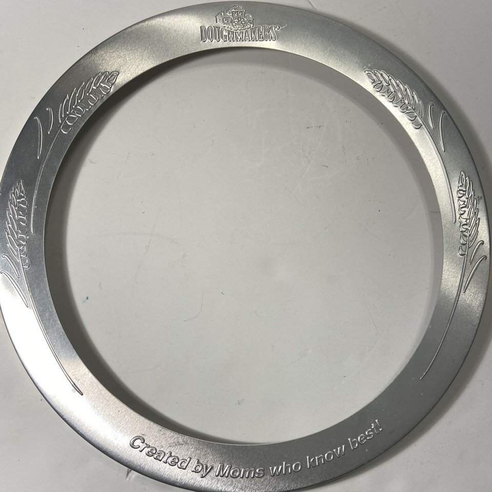 Doughmakers 9” Deep Dish pie pan with Crust protector Discontinued