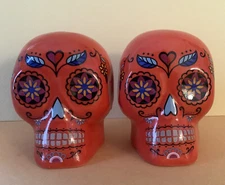 HALLOWEEN FALL RED “DAY OF THE DEAD” SKULLS Ceramic Salt & Pepper Shaker Set