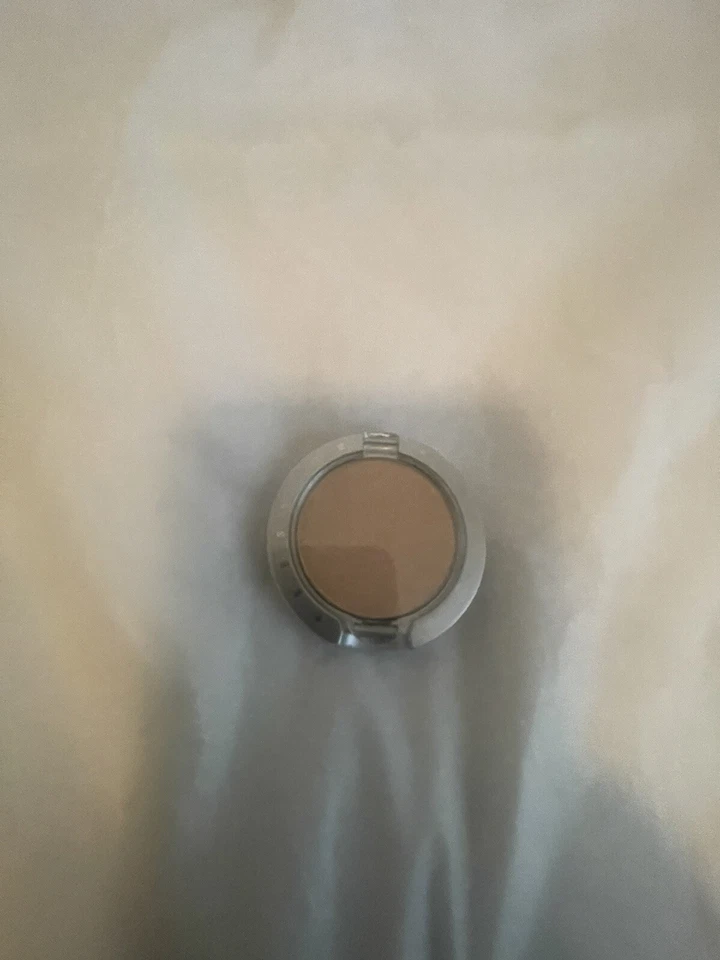 Sombra Prestige marfim C-26 - Imagem 4 de 4