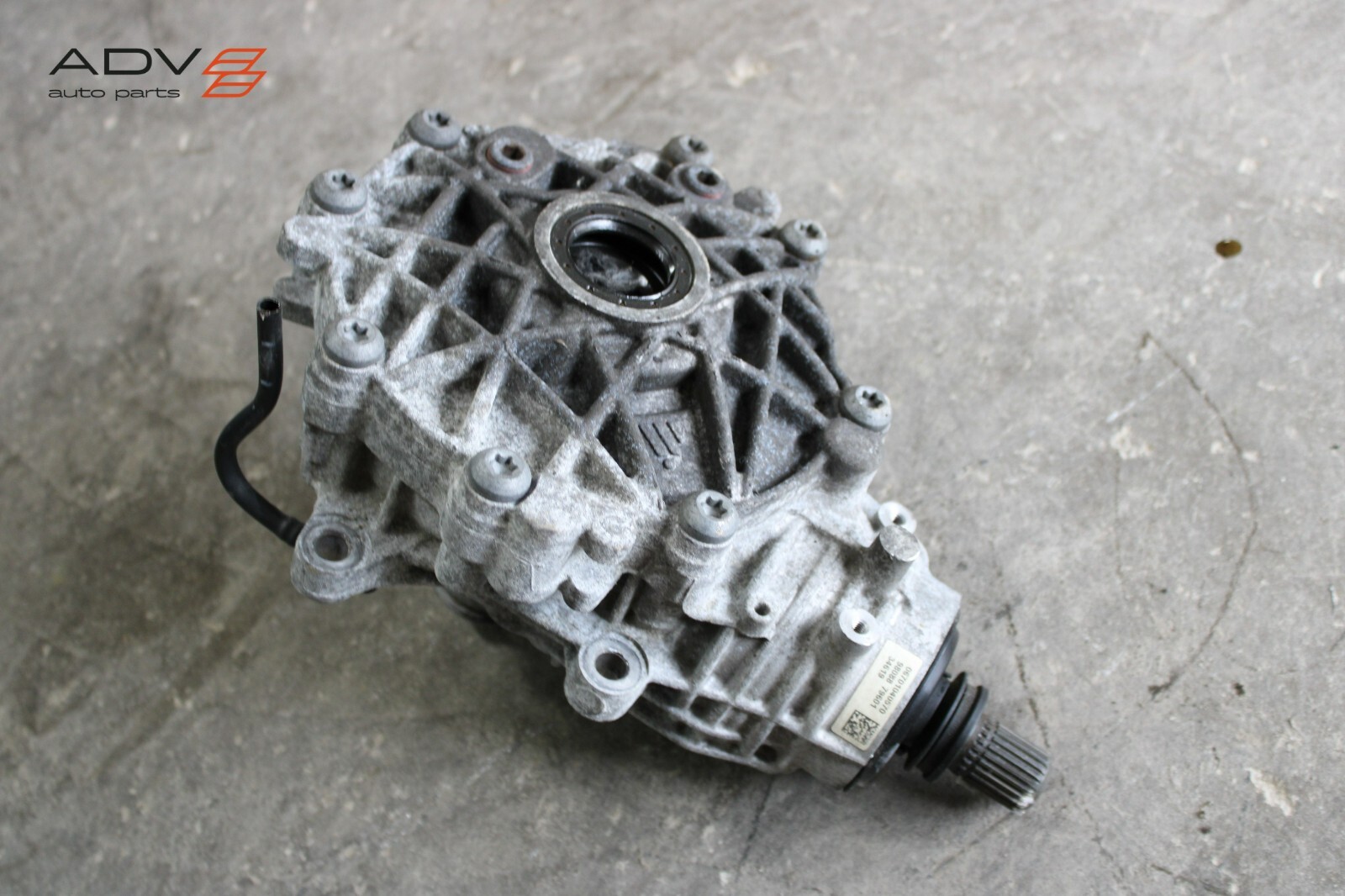 2017 - 2020 MASERATI LEVANTE 3.0L AWD FRONT DIFFERENTIAL AXLE CARRIER OEM