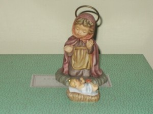 Goebel Berta Hummel Nativity Figurine Mary and Baby Jesus BH26/A