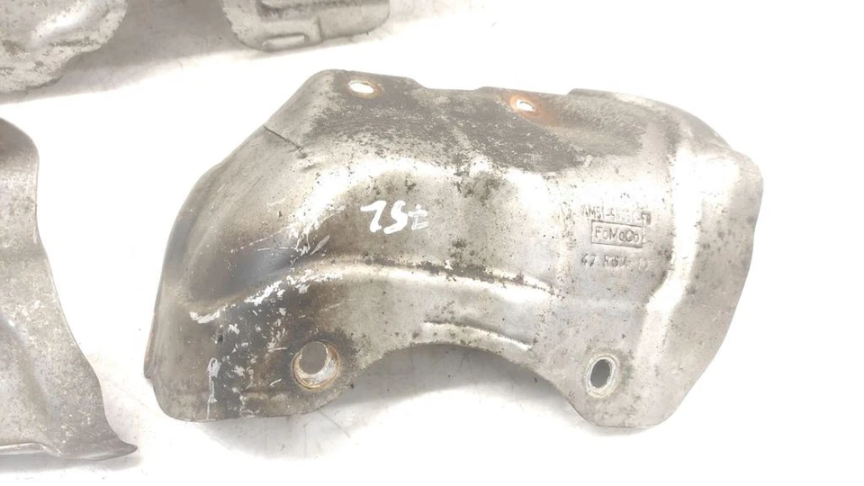 Mazda 5 II 1.6CD 85kW Diesel 2012 Heat shield in engine bay AV619N454AB  - Image 4 of 4