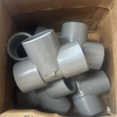 1-1/4'' NIBCO Chemtrol SCH-80 PVC Tee 1.25'' SxSxS    Lot of 6