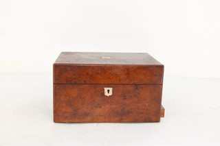 T Antique Victorian 2 Tier ladies Vanity Chest W/ Walnut Veneer & Pull Out Draw
