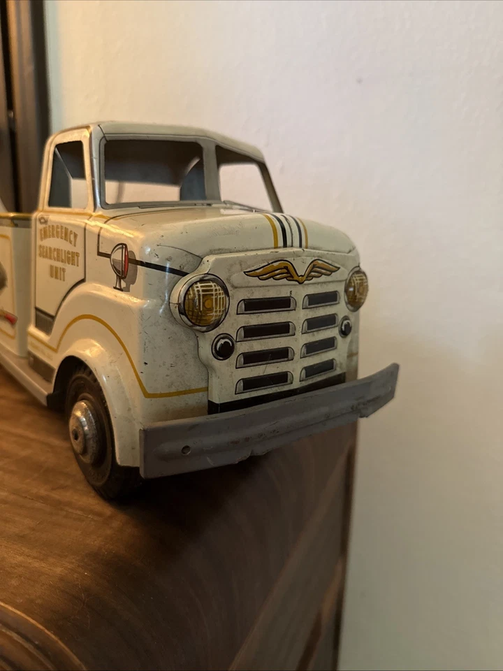Unidad de reflector de emergencia vintage Marx camión de juguete antiguo de metal sin reflector Foto 3 de 4