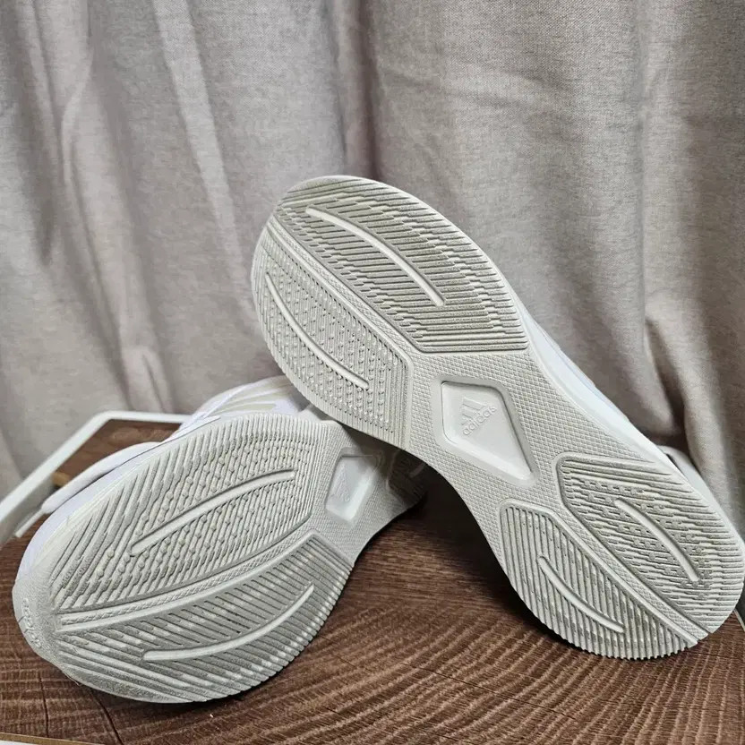 Adidas Duramo SL 2.0 Running Shoes Size 245 thumbnail 3