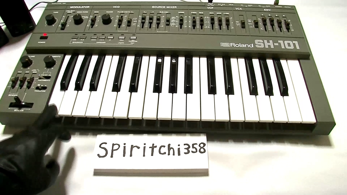 Roland SH-101 アナログシンセサイザー【ジャンク】 Roland SH-101 Monophonic Analog Synthesizer | Reverb