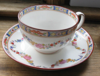未使用ミントンティーカップとケーキ皿のセット MINTON ROSE GARLAND カップ＆ソーサー＆ケーキ皿4客