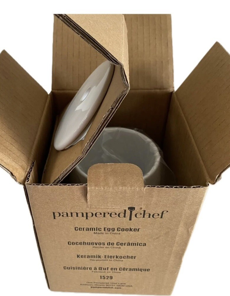 Pampered Chef Ceramic Egg Cooker and Microwave Mug Cake Maker #1529
