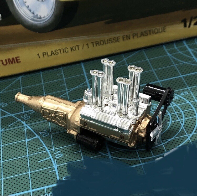 FOB SB Chevy ENGINE W Hilborn Injection UNBUILT AMT 1:25 LBR Model Parts