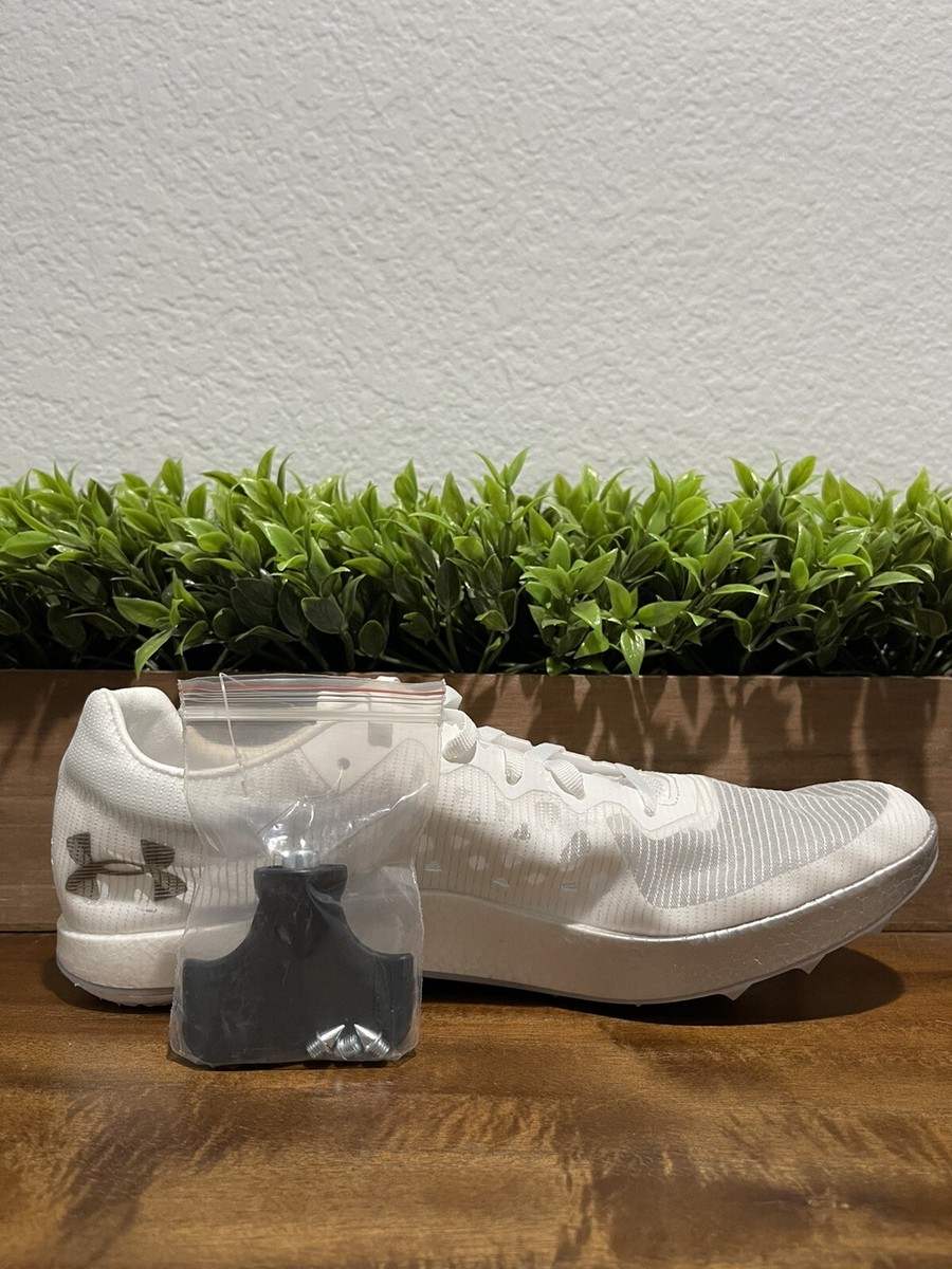 Under Armour Shakedown Elite Breeze White Track Spikes  display picture 2