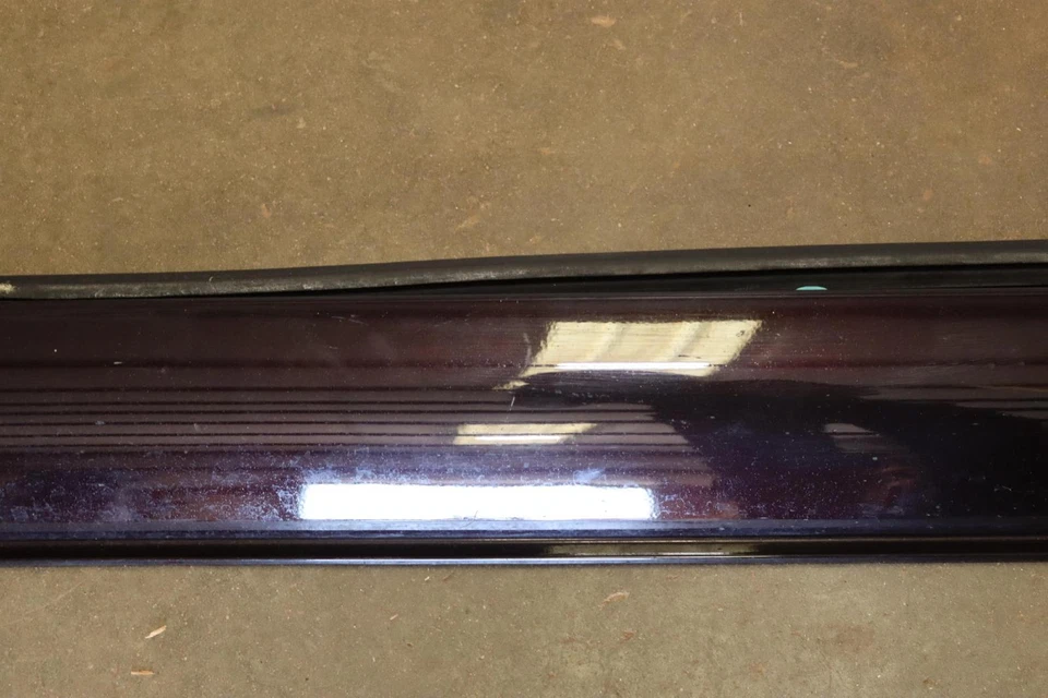 2018-2023 BUICK ENCLAVE RIGHT PASSENGER SIDE ROCKER MOLDING PANEL RED OEM - Image 4 of 4