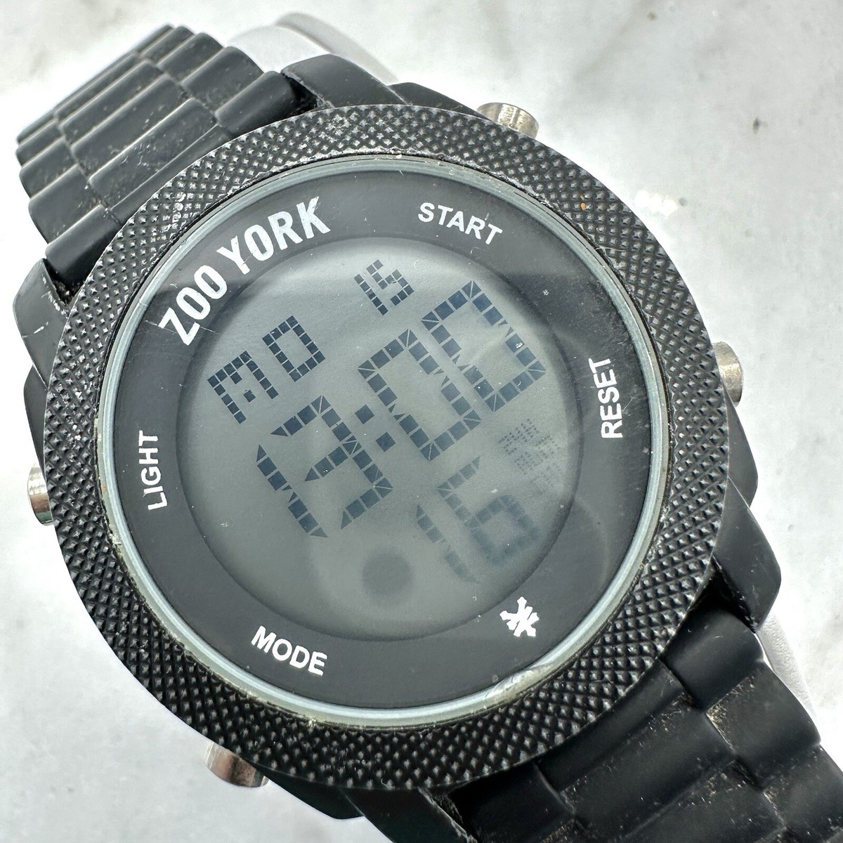 Zoo York Men’s Black Digital 46mm Watch, 53713, Working