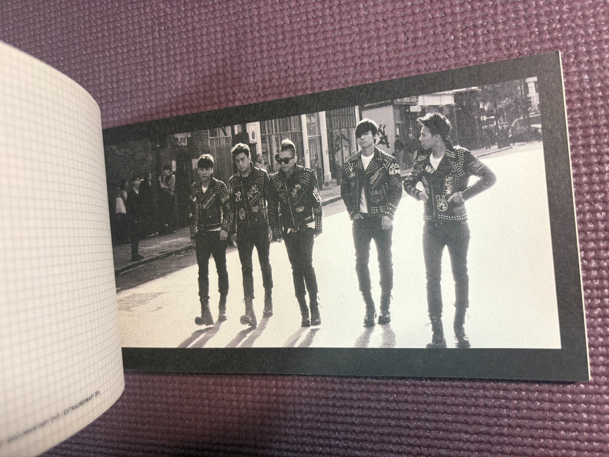 Bigbang 1st Documentary DVD Extraordinary 20's Pamphlet Photo Book