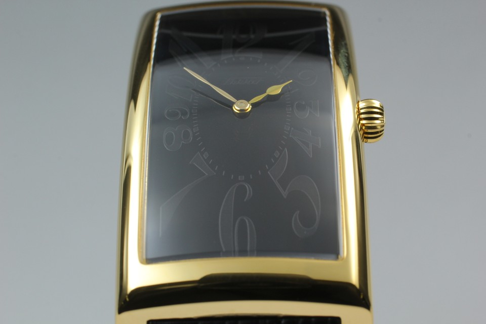 [ Box ] Tissot Heritage Banana Quartz Men's Watch T117509A 27mm Ship