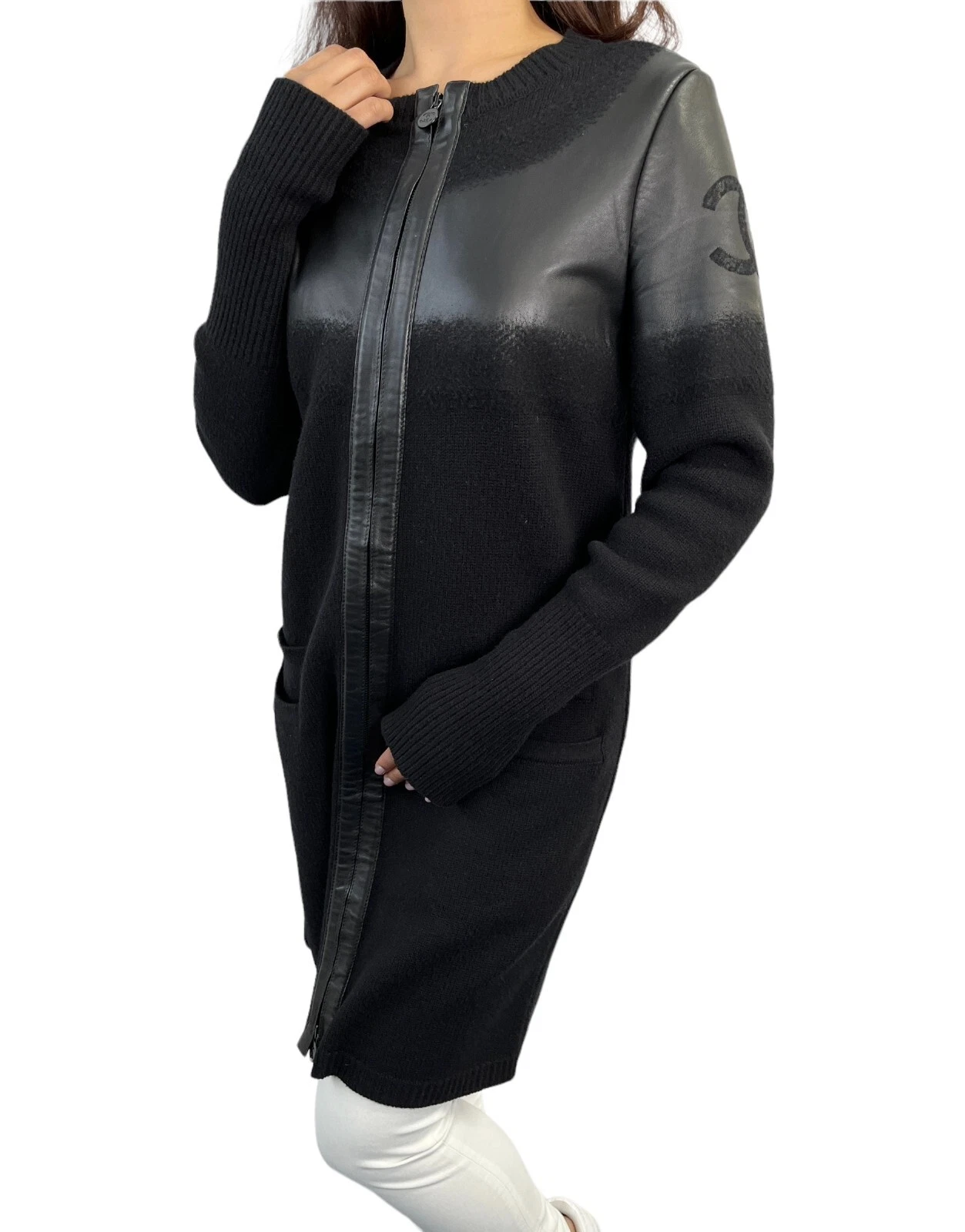 Giacca lunga CHANEL Vintage P44562 CC Mark Logo #34 pezzo unico pelle lana nera