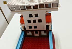 GENUINE LEGO SET 10152 MAERSK SEALAND CONTAINER SHIP 2004 WITH BOX AND MANUAL