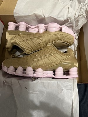 Nike Shox TL Sneaker in Tan unisex