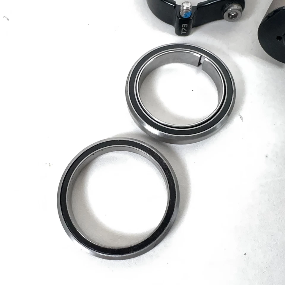 Horquilla de bicicleta de carretera Specialized Roubaix de fibra de carbono 700c 44 mm rastrillo 12x100 con auriculares Foto 2 de 4