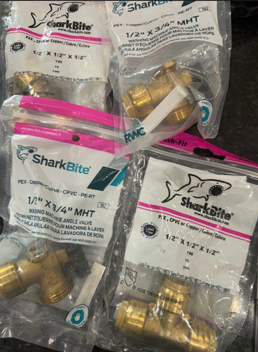 Lot of 4 SharkBite Push-to-Connect Plumbing Fittings โ (2) 1/2" Tees & (2) 1/2"