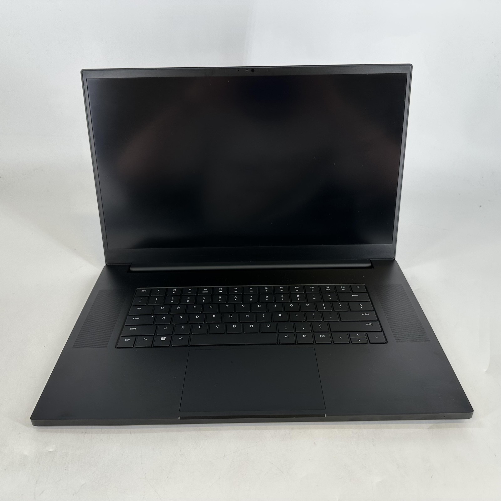 Razer Blade 17 360Hz FHD 2022 2.4 GHz i7-12800H 16GB 1TB RTX 3070 Ti Excellent