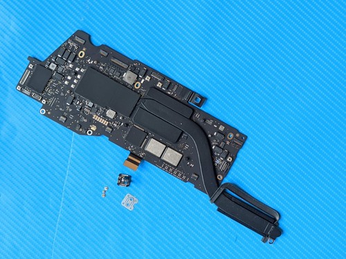 MacBook Pro 13" A2338 2020 M1 3.2GHz 8/256GB 8CPU 8GPU Logic Board 820-02020-A - Picture 1 of 4