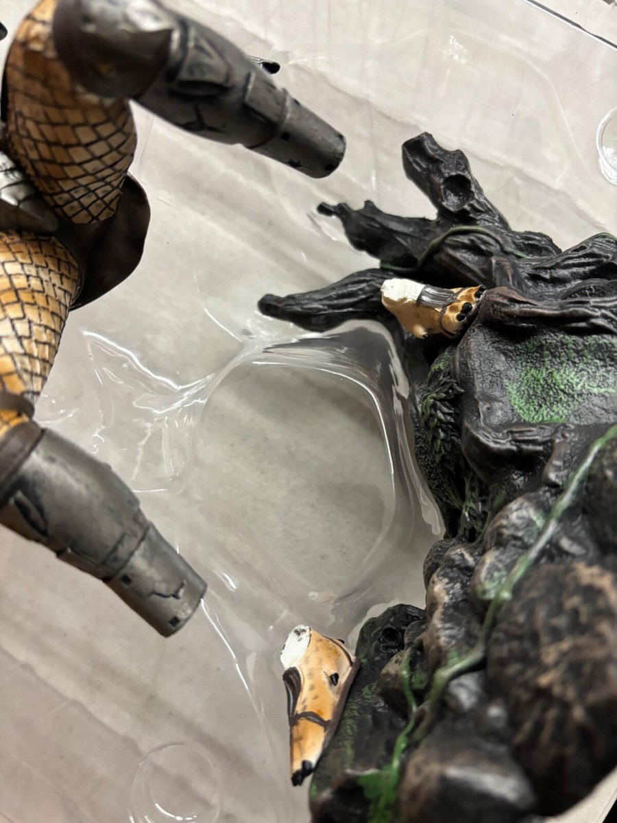 Diamond Select Toys SDCC 2020 Gallery Unmasked Predator