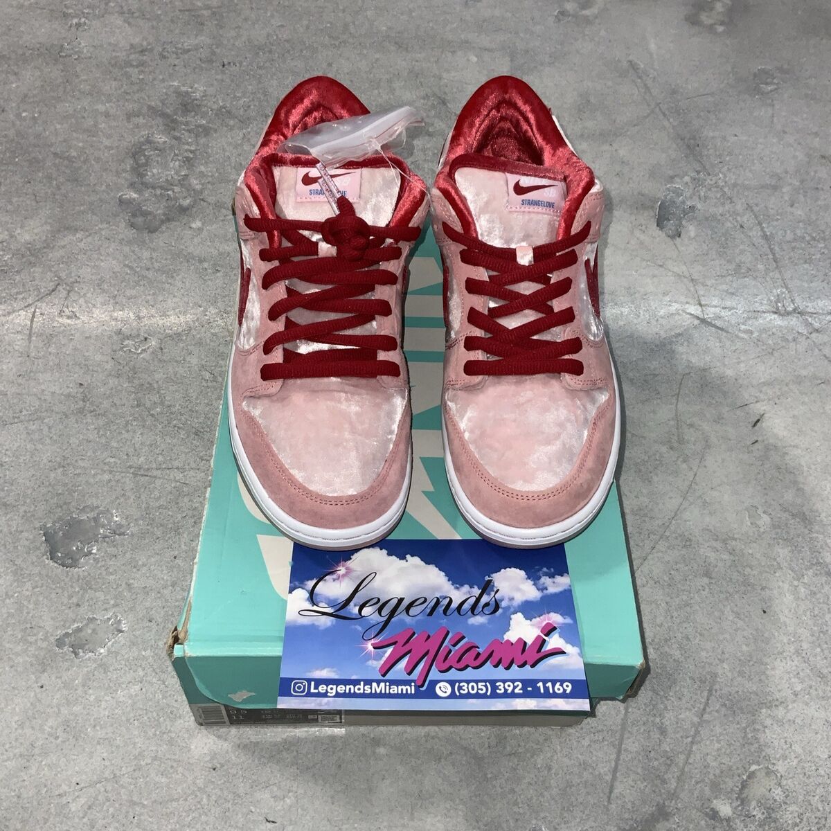 Size 9.5 - Nike Dunk Low SB x StrangeLove Valentines Day Size 9.5 - Nike Dunk Low SB x StrangeLove Valentines Day