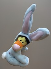 Disney 2002 Fisher Price Mattel Basket Hugger Easter Bunny Tigger Plush