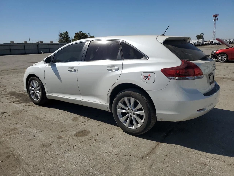 VENZA 2014 Front Door Trim Panel 7658033 - Image 2 of 4