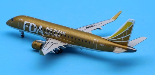 JC Wings 1:400 Fuji Dream Airlines Embraer ERJ-175 Diecast Aircraft Model JA09FJ - 第 3/13 張圖片