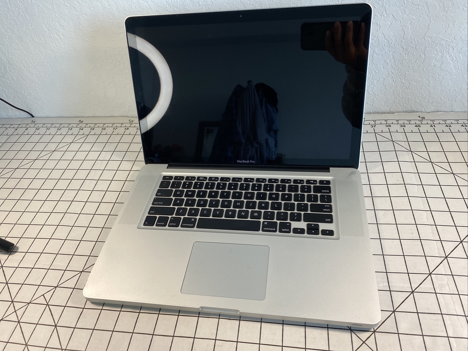 Apple MacBook Pro 15.4 
