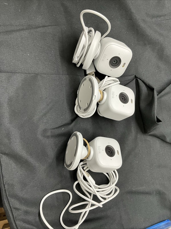 3 Cameras Blink - Mini Indoor/Outdoor 1080p Plug-In Security Camera- WHITE
