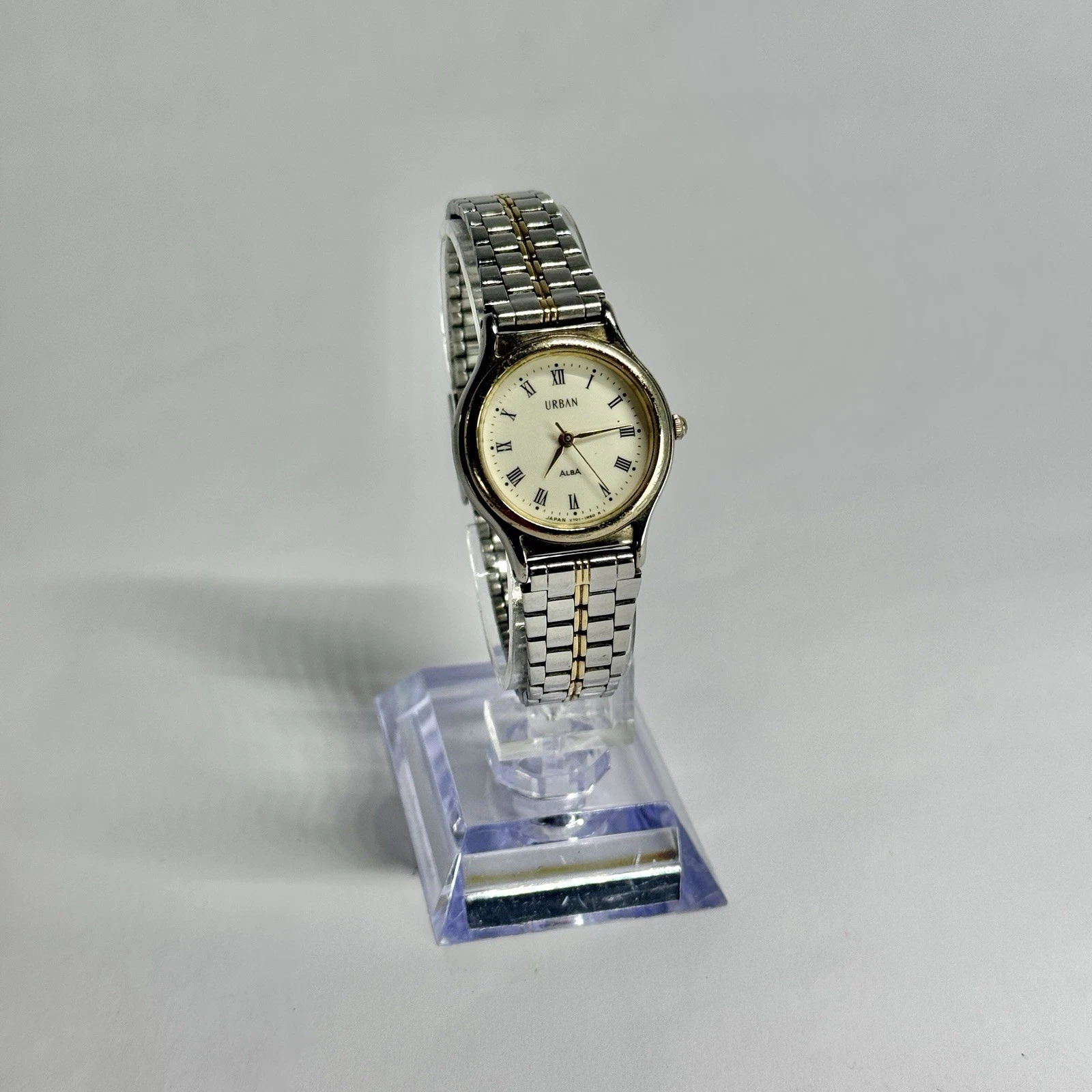 ALBA Urban V701-6G90 Analog Silver Tone Women Vintage Watch W712 *WORKING