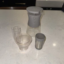 Pampered Chef Cold Brew Coffee Pitcher with Coffee Brewing Piece