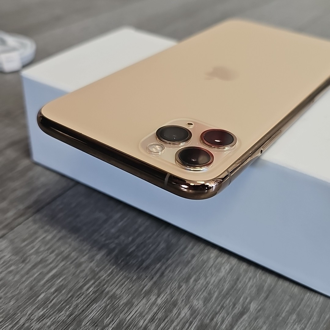 Apple iPhone 11 Pro ゴールド　256gb Amazon.com: Apple iPhone 11 Pro, 256GB, Gold - Fully
