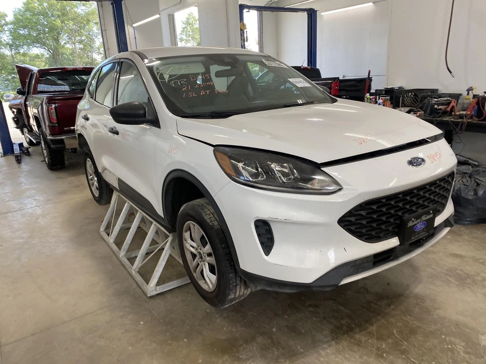 Used ABS Hydraulic Assembly fits: 2021 Ford Escape vacuum boost Grade A - Image 4 of 4