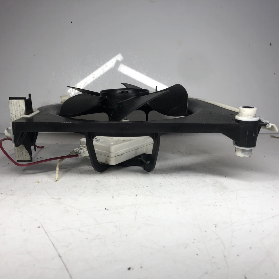 Motor de ventilador condensador WP2188874 OEM para soporte de montaje Whirlpool y hoja de ventilador Foto 3 de 4