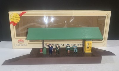 Model Power 6358 O Gauge Station Platform with original box