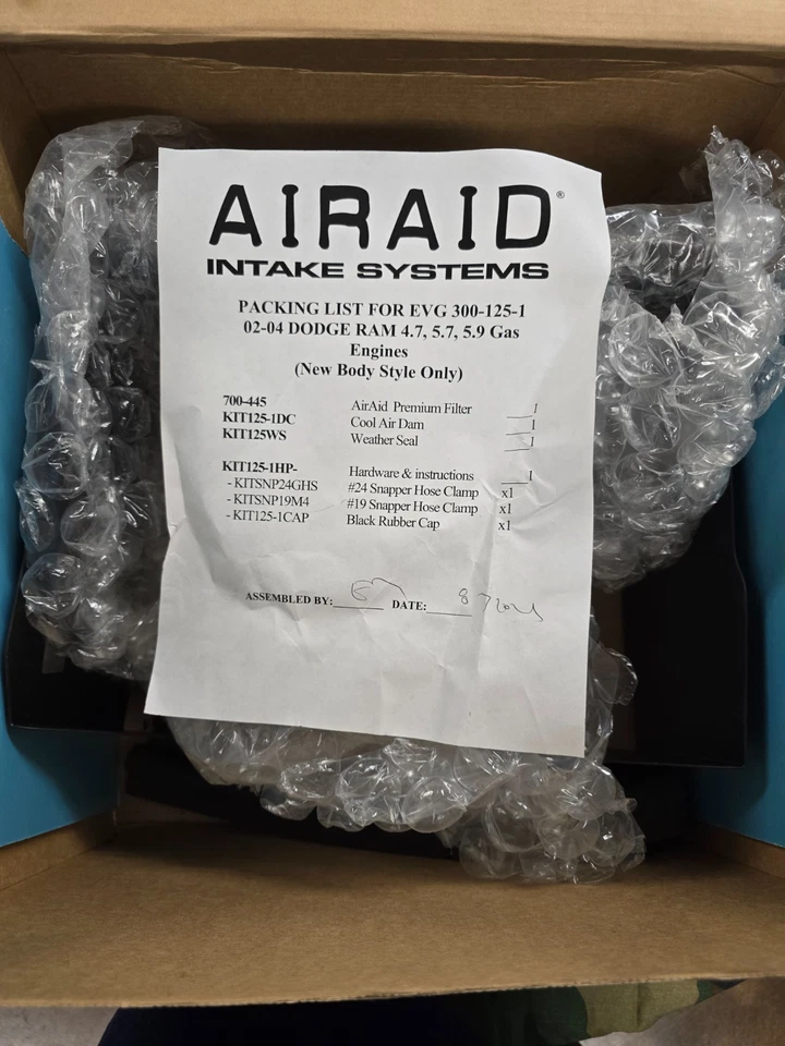 Sistema de admisión de aire Airaid 300-125 02-05 Dodge Ram 3,7 L, 4,7 L, 5,7 L, 5,9 L Foto 2 de 4