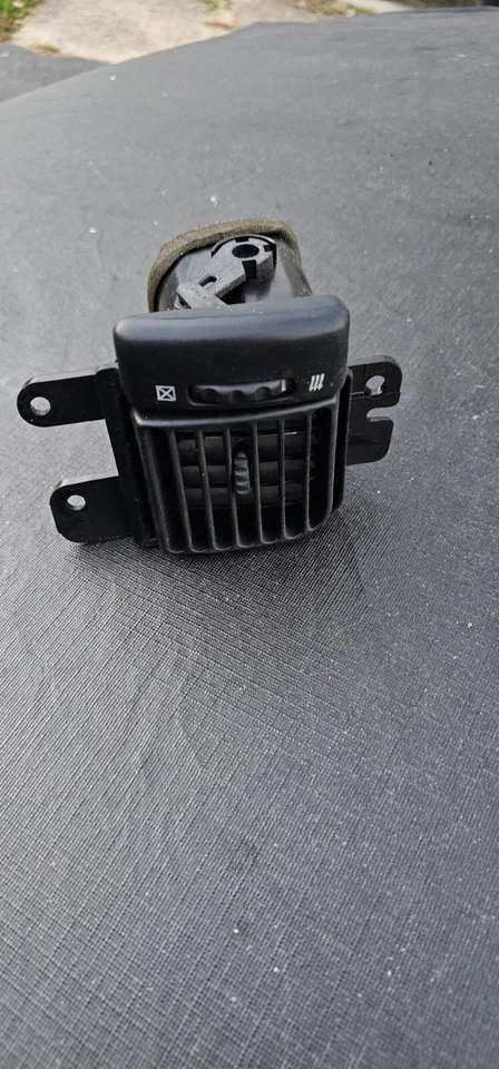 92-00 LEXUS SC300 SC400 painel de ventilação esquerda fabricante de equipamento original - Imagem 2 de 3