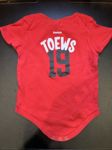NHL Hockey Chicago Blackhawks Bodysuit Shirts Pants Sweater Bundle SZ 3M - 4T - Picture 16 of 24
